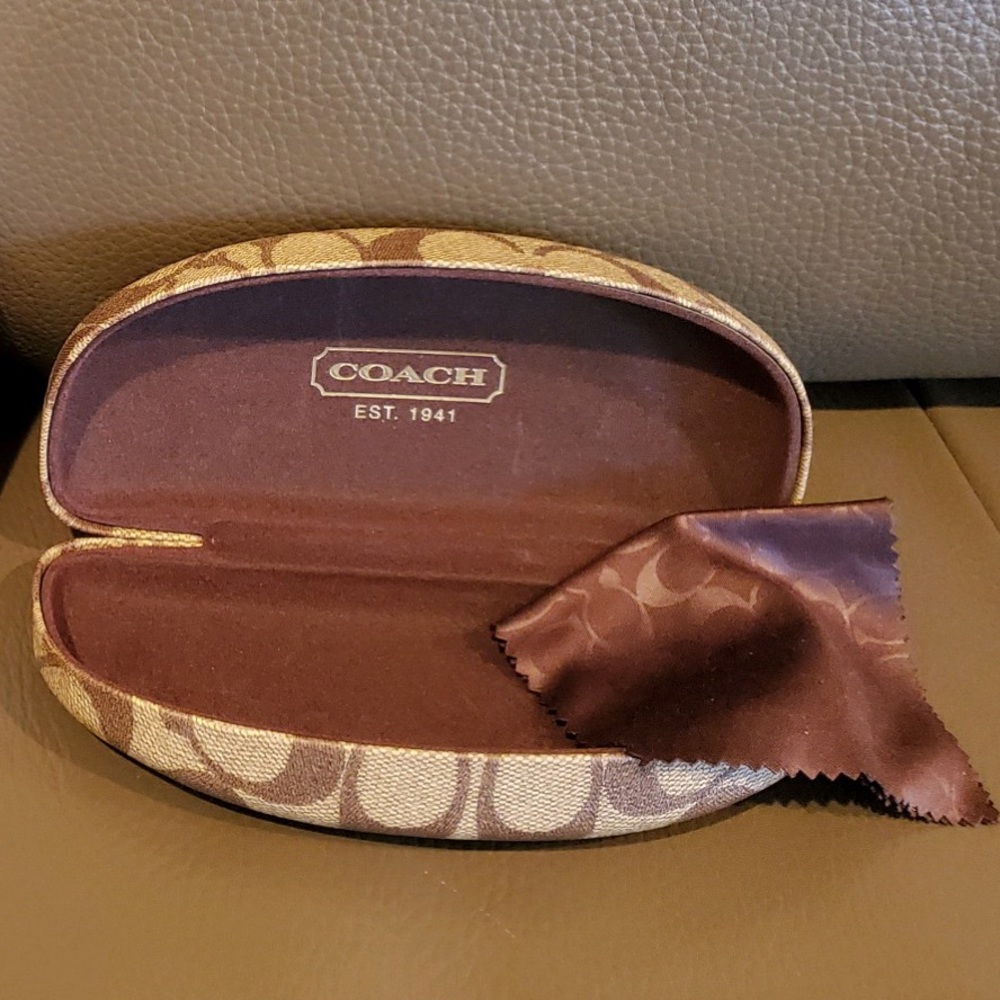 Coach sunglasses case - Picture 2 of 2